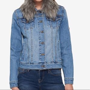 Tommy Hilfiger Denim  w/ removable Fur Collar